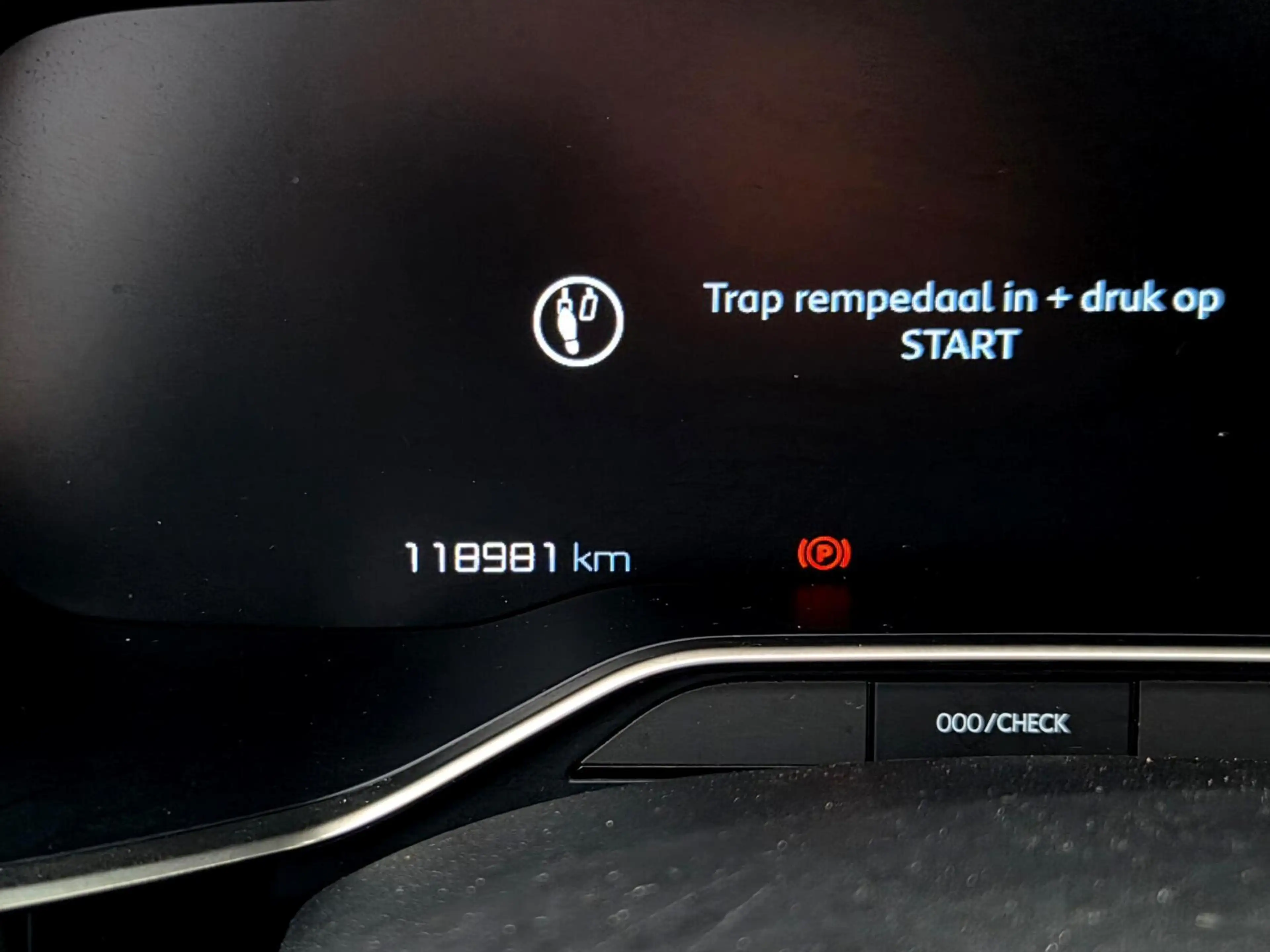Citroen C5 Aircross 1.2T Shine Automaat |Nav|Cam|Pano|Carpl. — photo 17