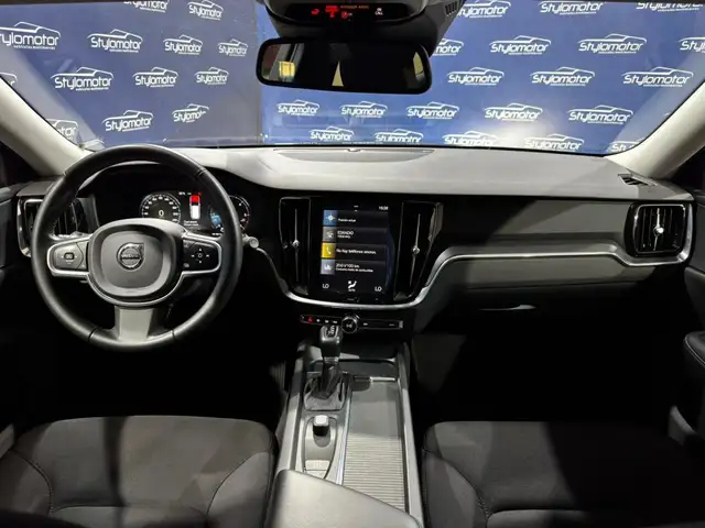 Volvo V60 view 9