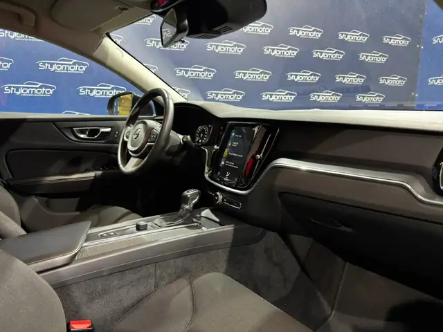 Volvo V60 view 15