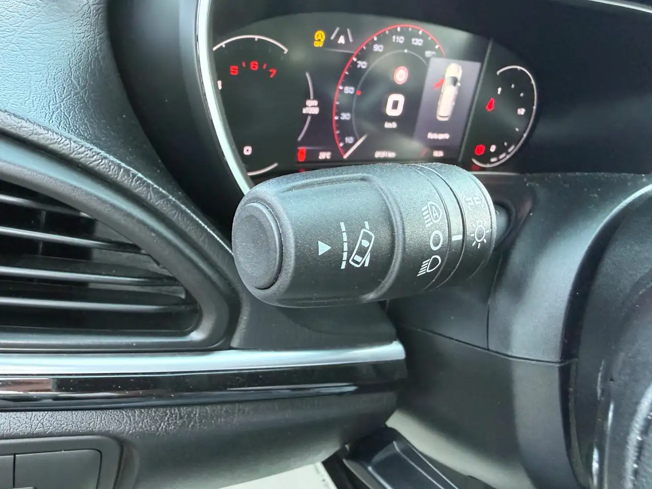 Fiat Tipo 1.6 Mjt S&S SW City Life, миниатюра 17