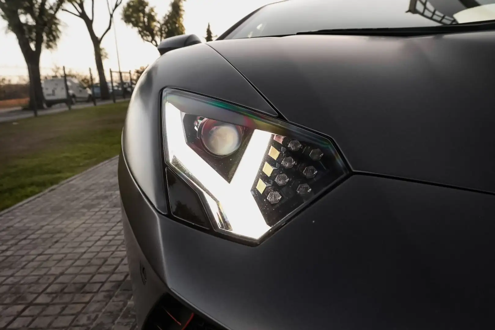 Lamborghini Aventador LP740-4 S Gris - 2