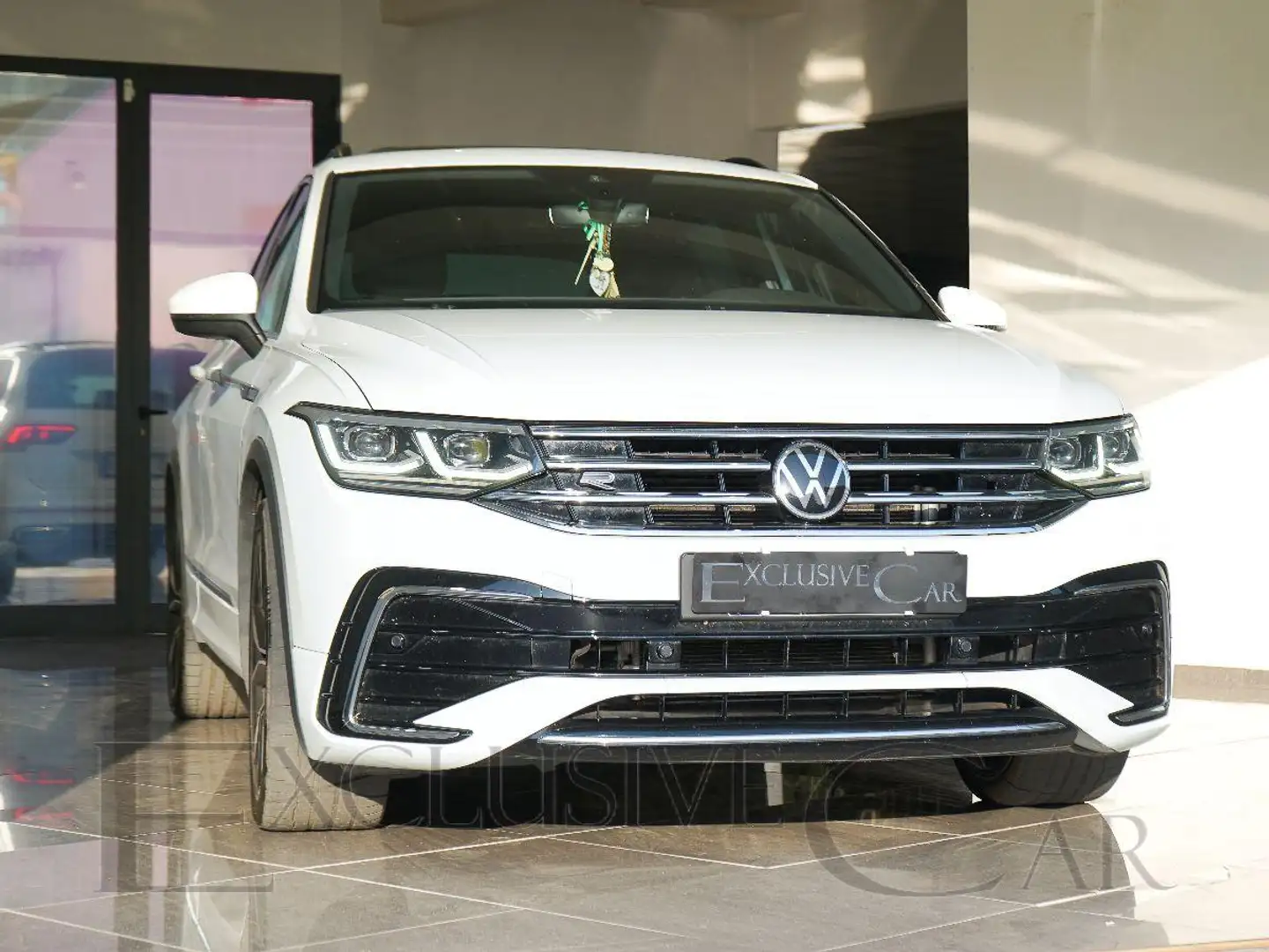 Volkswagen Tiguan 2.0 TDI 150CV Sport & Style BMT Bianco - 1