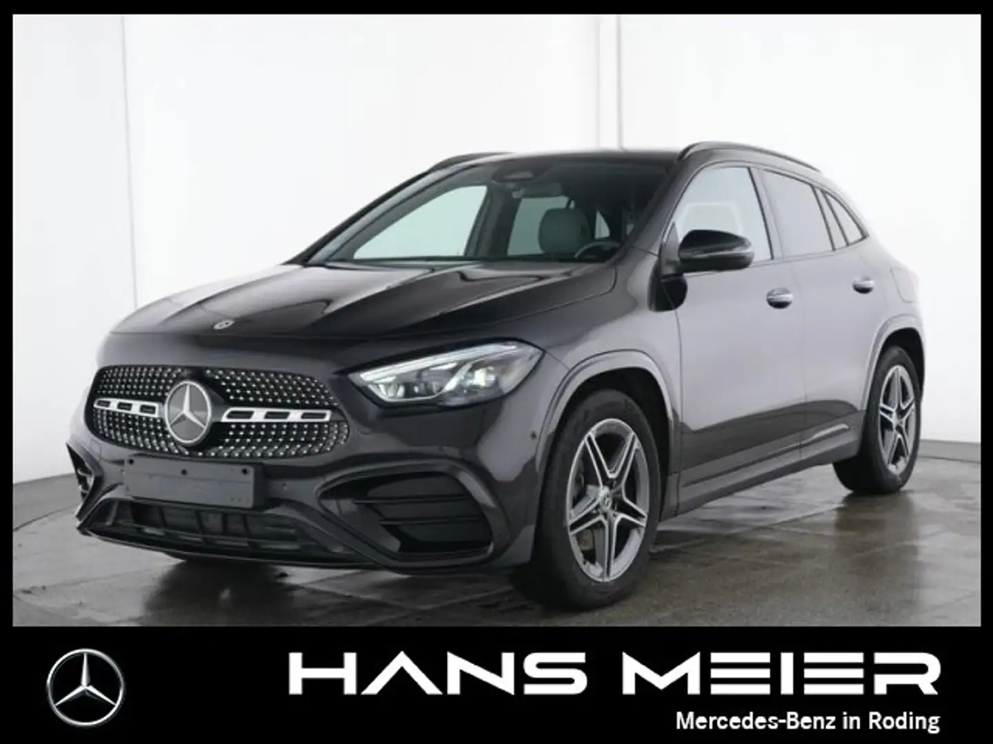 Mercedes-Benz GLA 200 GLA 200 d 4M AMG AHK Pano Night Multibeam Kamera Schwarz - 1
