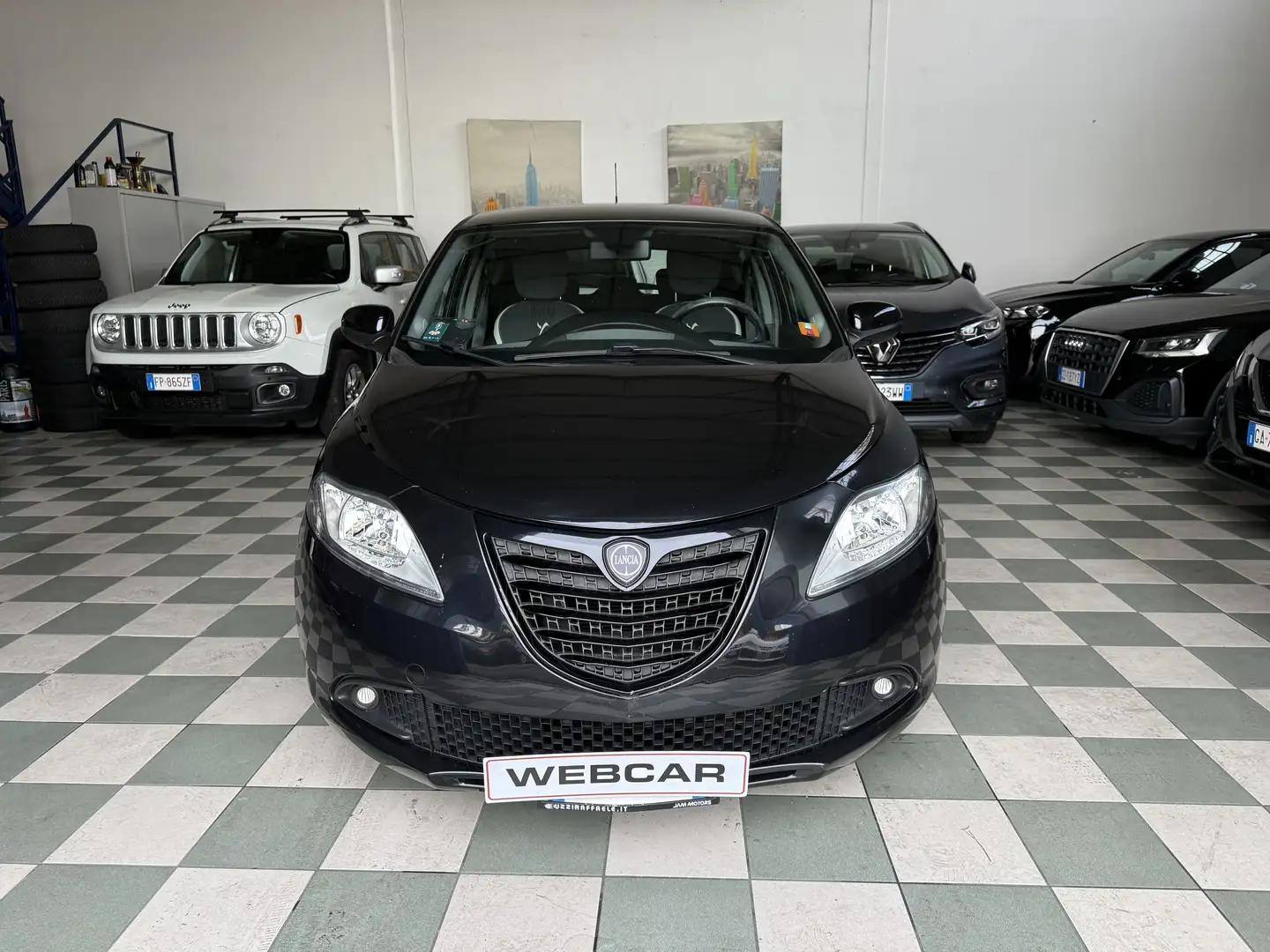 Lancia Ypsilon 1.2 8v Platinum 69cv E6 Nero - 1