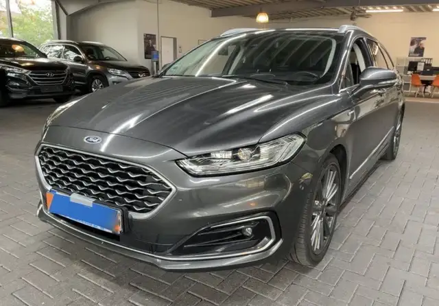 Ford Mondeo 2.0 TDCi Vignale 4x4 Automatik Panorama AHK
