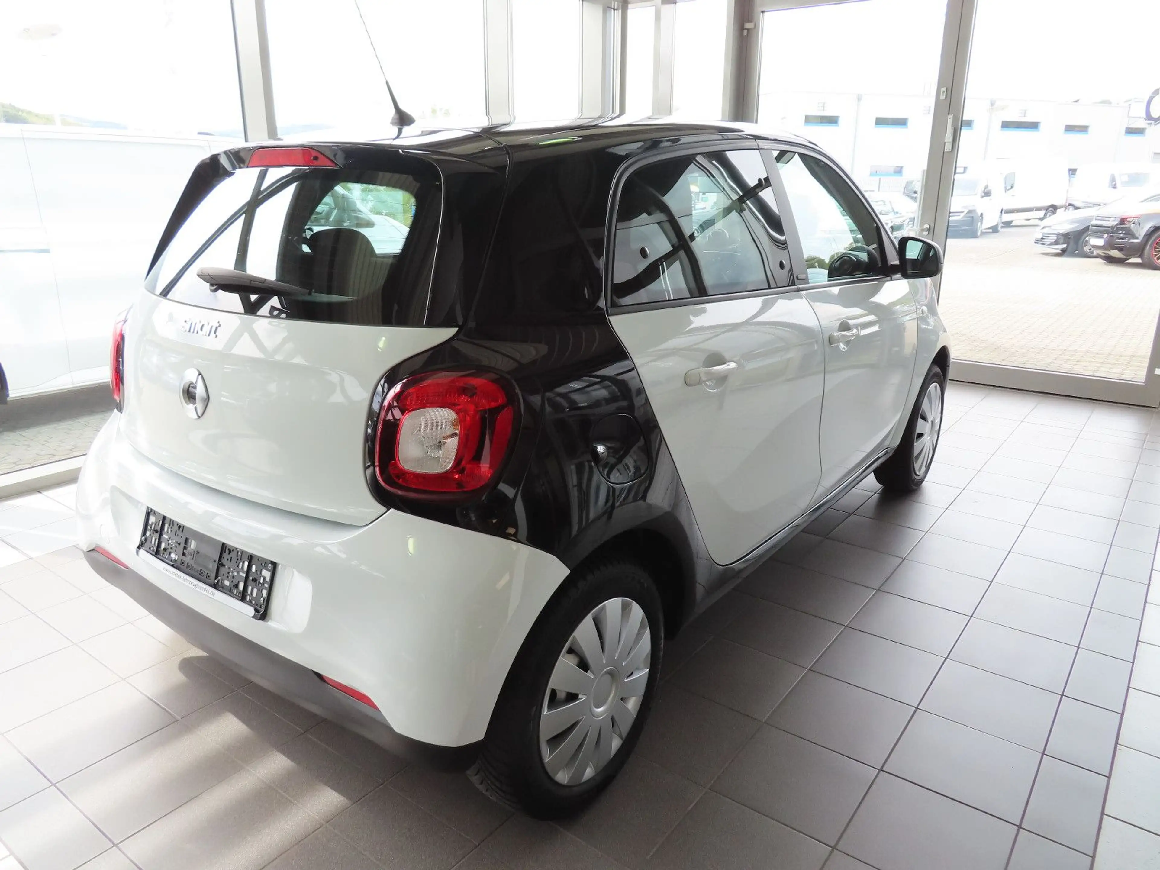smart forFour Passion AUT. 52 kW  KLIMAAUT — photo 5