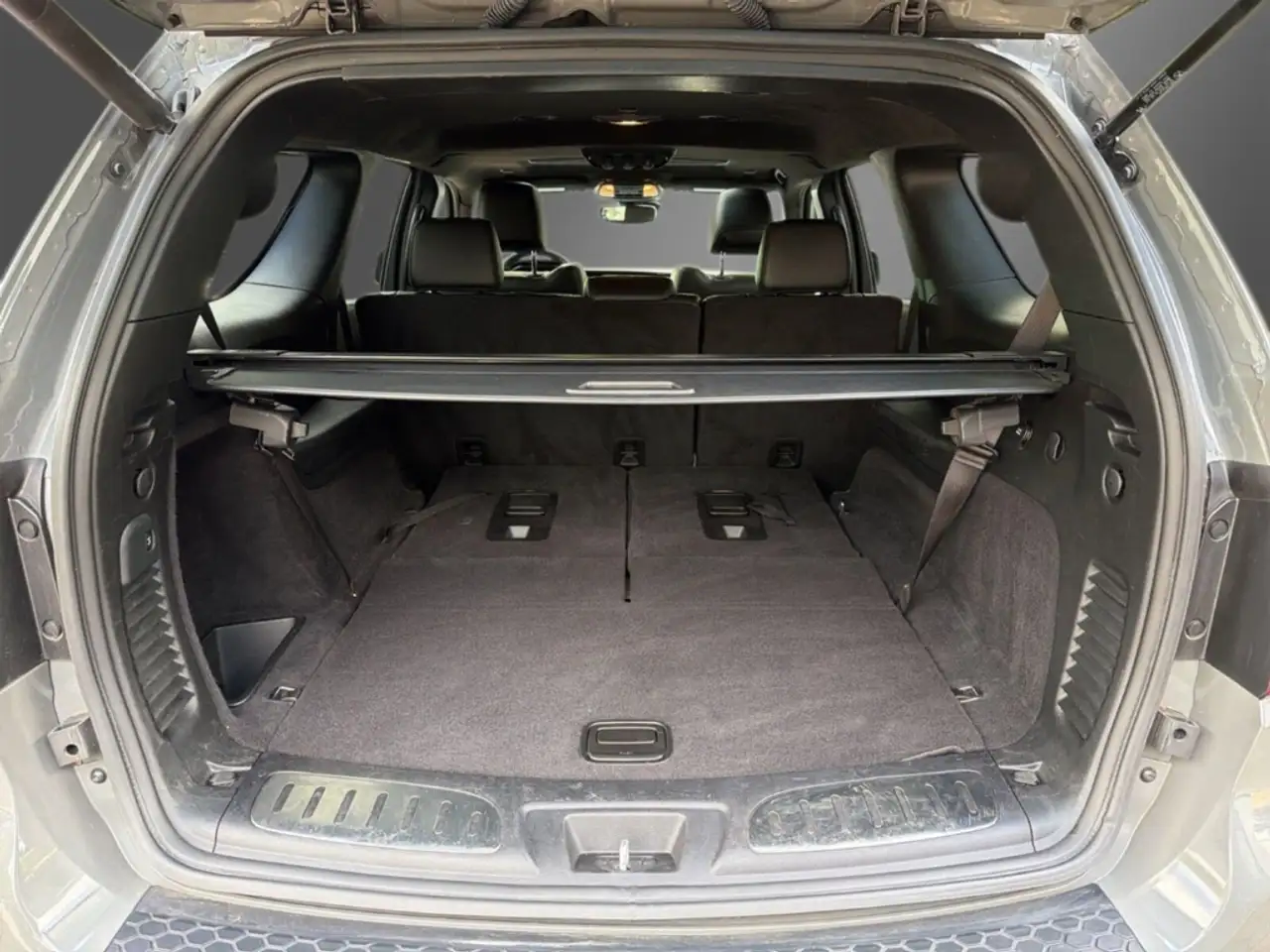 Dodge Durango 2023 — фото 11