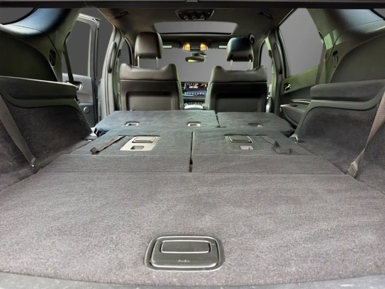 Dodge Durango 2023 — фото 15