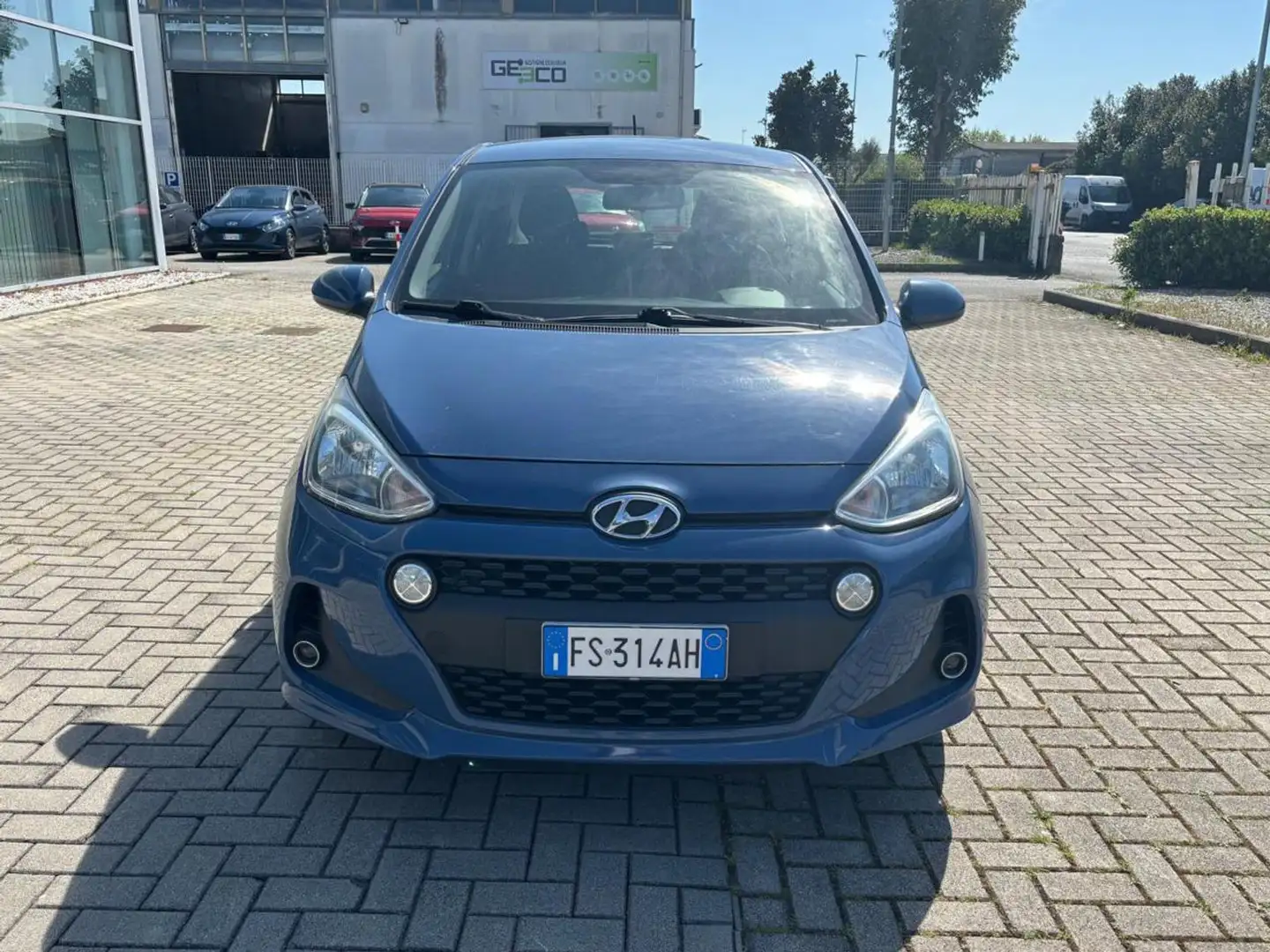 Hyundai i10 1.0 LPGI Econext Comfort Blau - 1