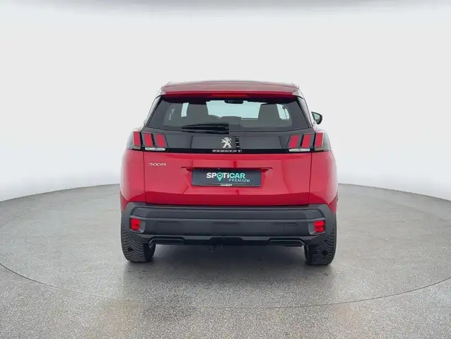 Peugeot 3008 view 4