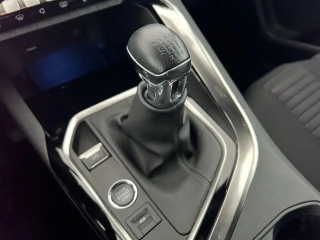 Peugeot 3008 view 13