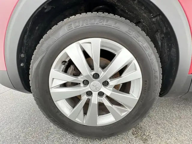 Peugeot 3008 view 10