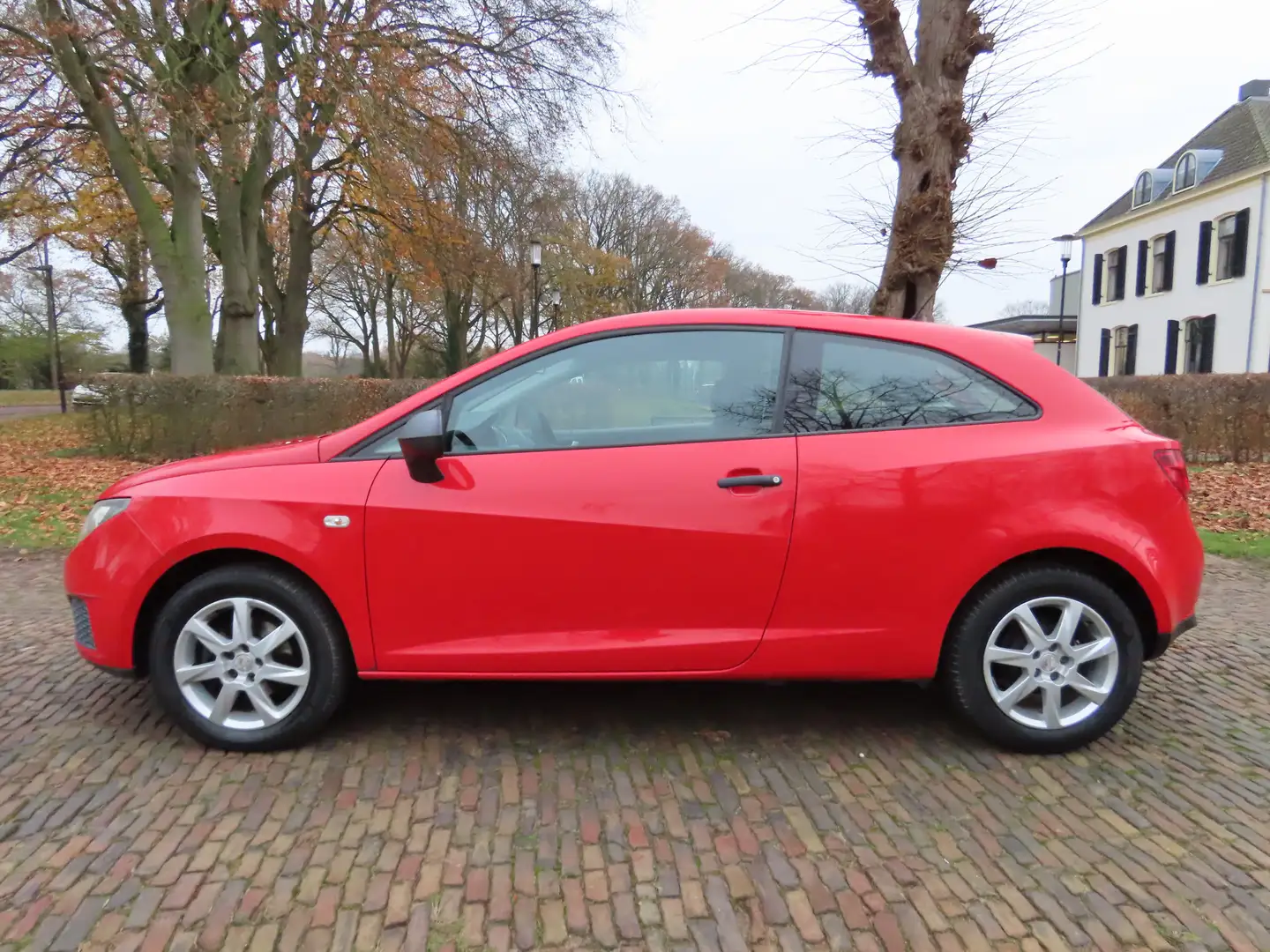 SEAT Ibiza 1.2 Club Airco Stuurbekrachtiging Lm Velgen ***Apk Rouge - 2