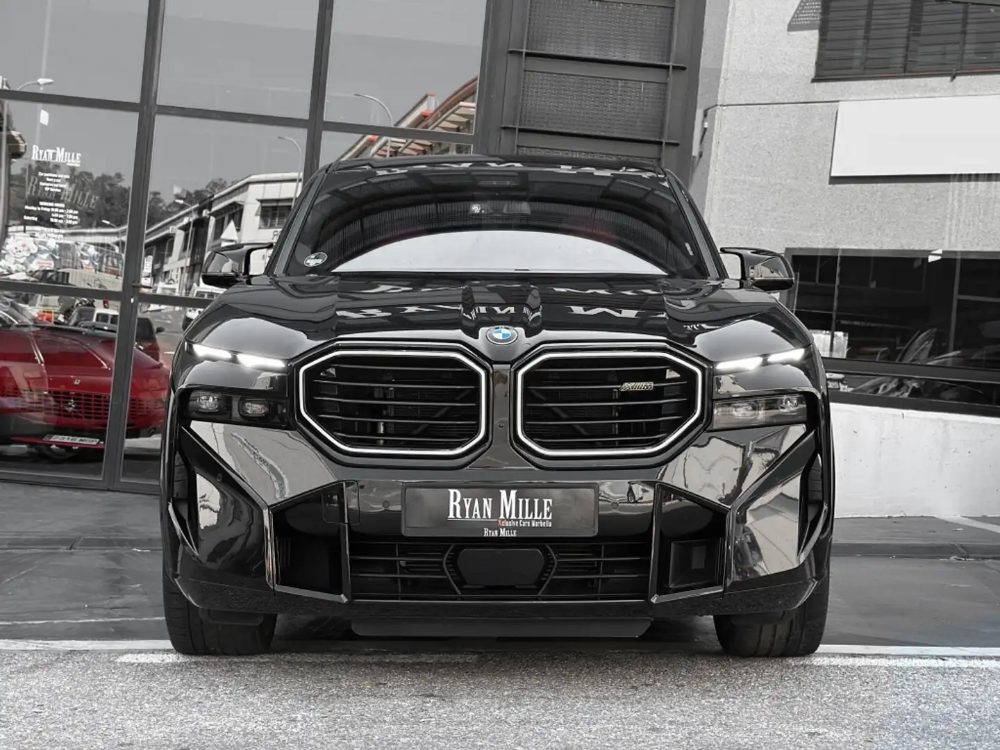 BMW XM Negro - 2