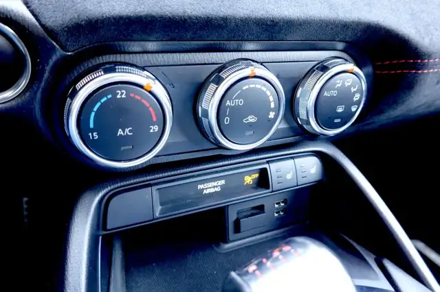 Abarth 124 Spider view 15