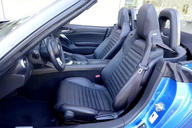 Abarth 124 Spider view 11