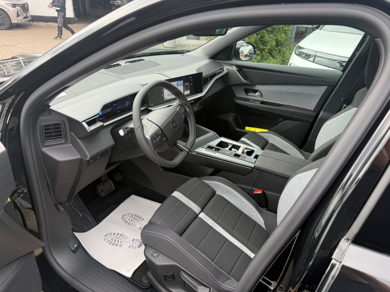 Opel Grandland 1.6 Plug-in-Hybrid mit AHK+Allwetter — photo 5