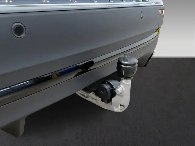 Mercedes-Benz Gla Class view 12