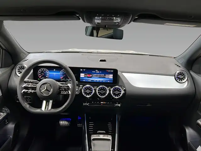 Mercedes-Benz Gla Class view 10