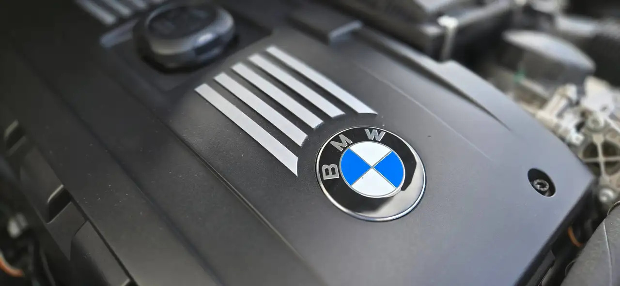 BMW 3 Series снимка BMW 3 Series