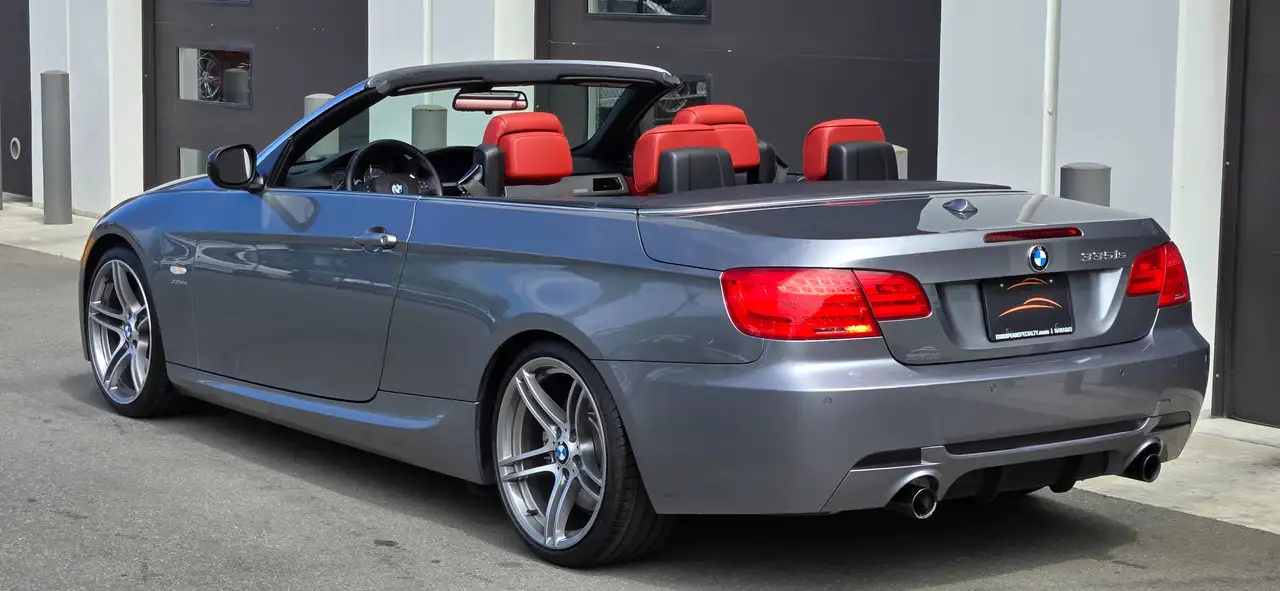 BMW 3 Series снимка BMW 3 Series