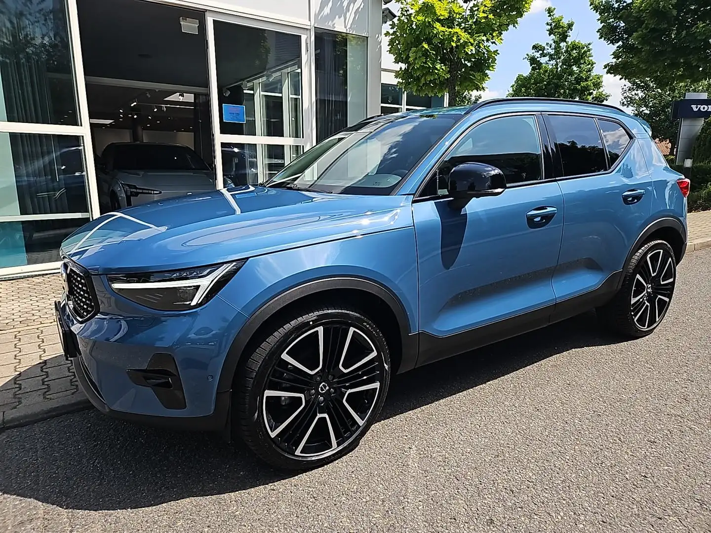 Volvo XC40 B4 Ultra Dark  AHZV/ 21 Zoll Bleu - 1