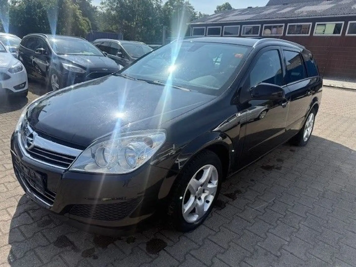 Opel Astra H Caravan Edition 8-Fach 2Hand Schwarz - 1