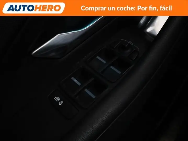 Jaguar E-Pace 2019, foto 31