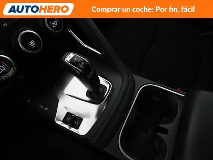 Jaguar E-Pace 2019, foto 27