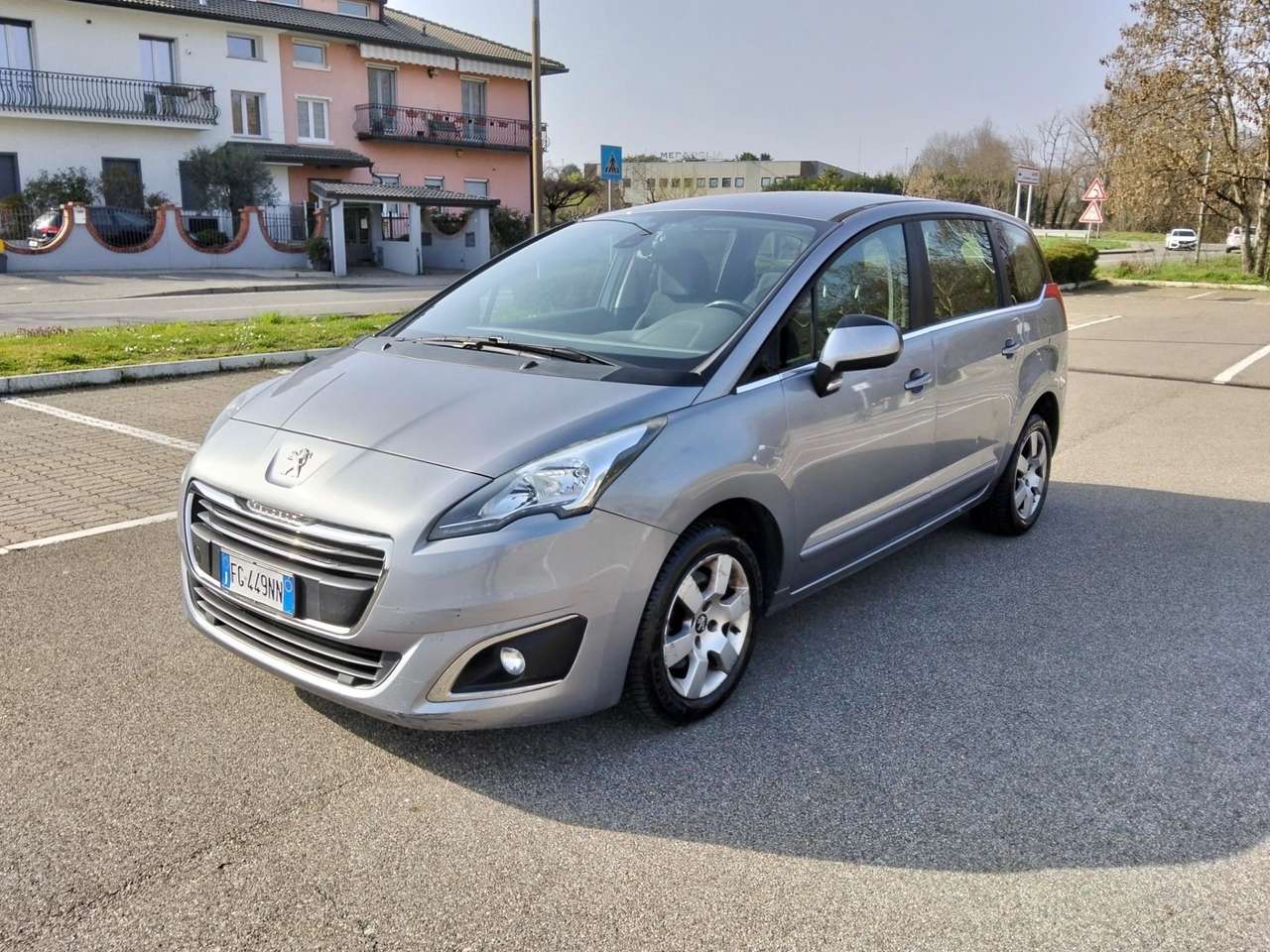Peugeot 5008 BlueHDi 120 S&S*7Posti*Cerchi*Cruise control*Euro6