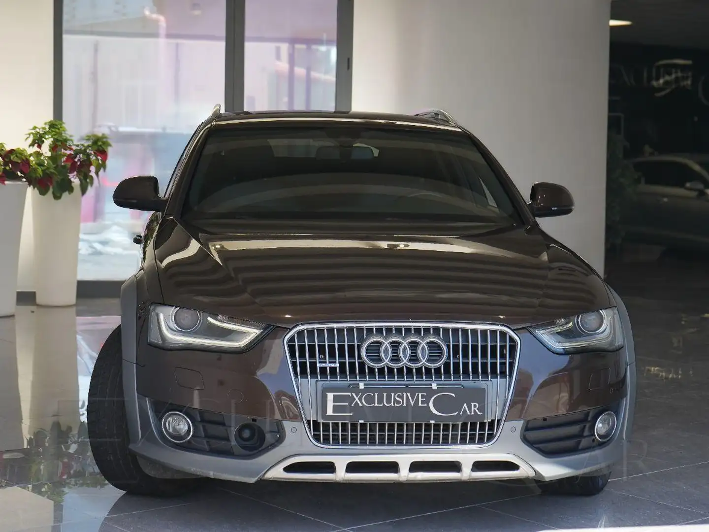 Audi A4 allroad 2.0 TDI 150 CV Bruin - 1