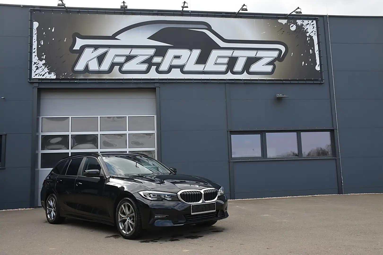 BMW 320 d xDrive Touring 48 V Mild-Hybrid-Technologie A... Schwarz - 1