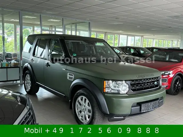 Land Rover Discovery 4 view 5