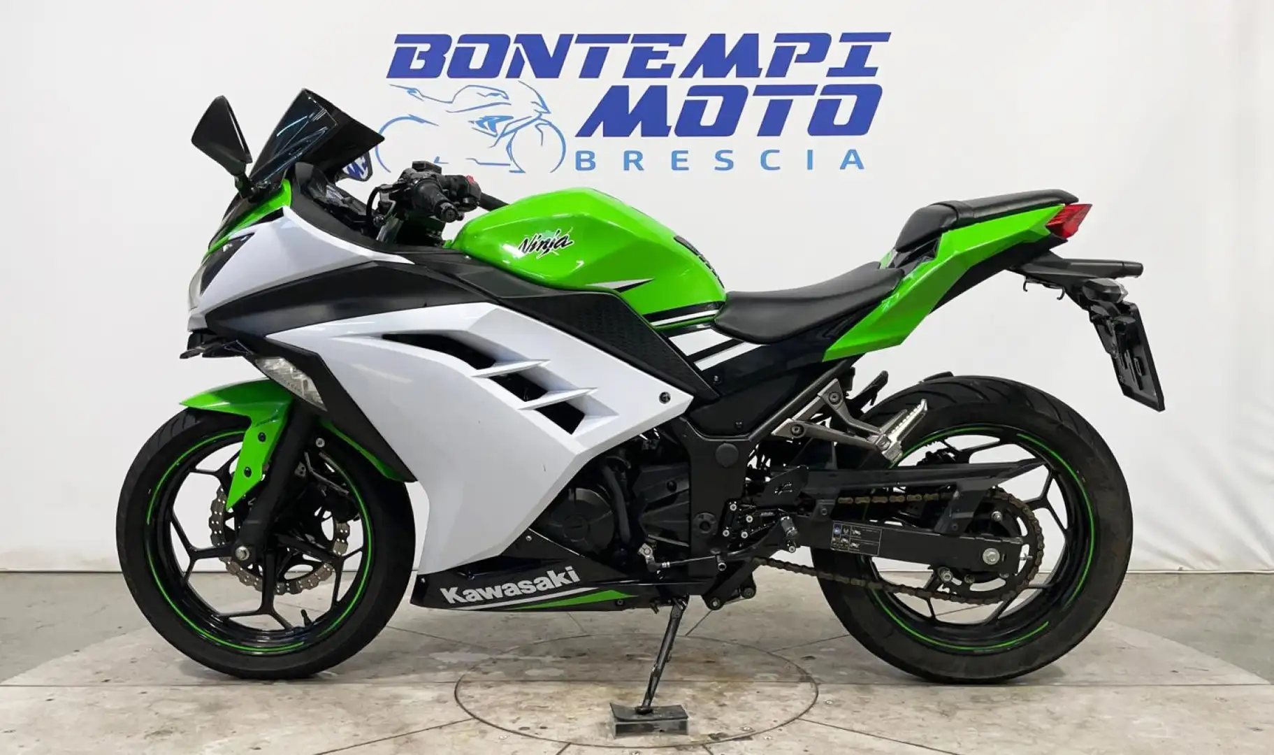Kawasaki Ninja 300 2016 - PAT A2 Verde - 2