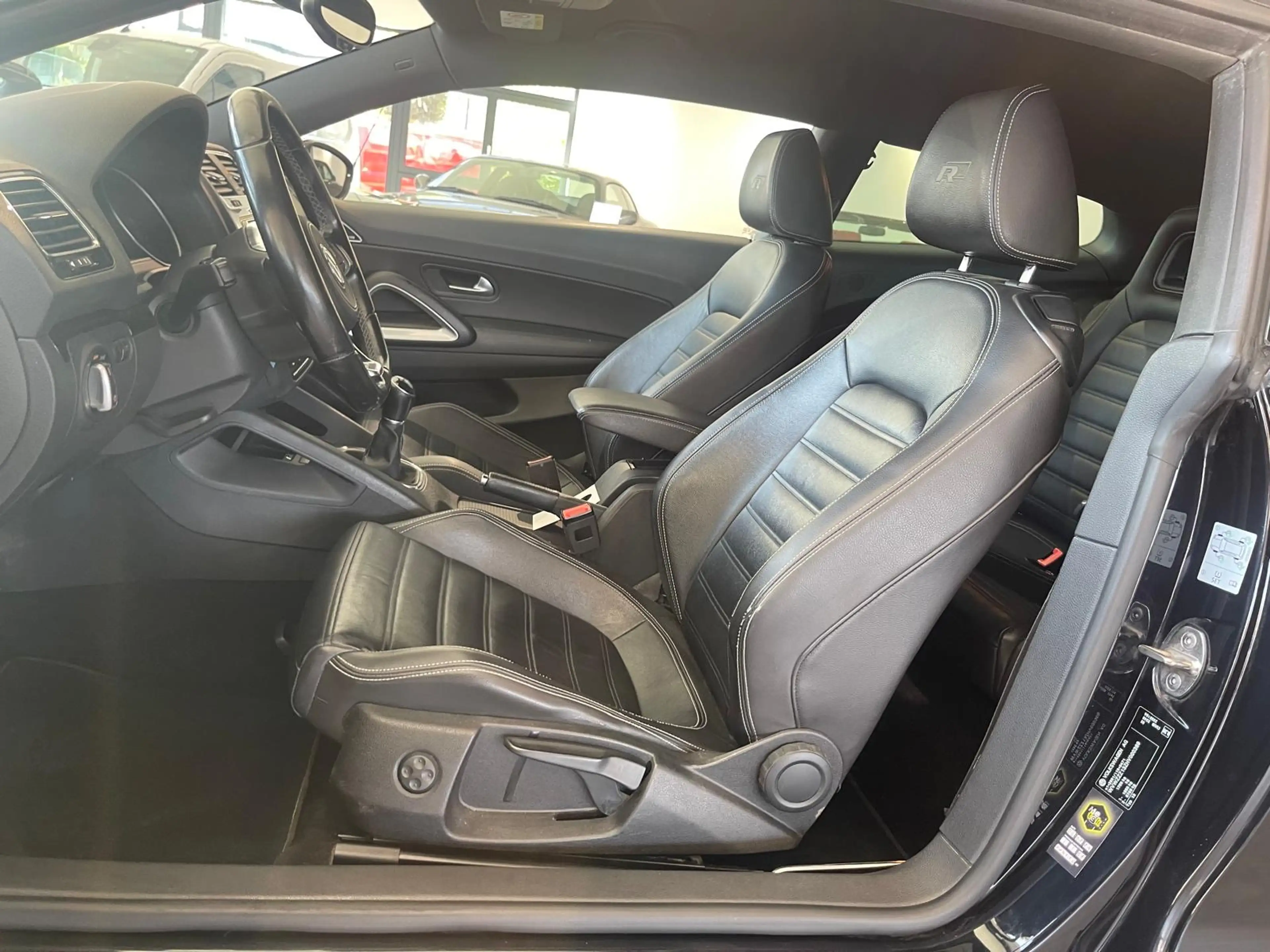 Volkswagen Scirocco 2.0 CR TDi R-Line*CUIR*LED*XENON*GPS*CLIM*RADAR*CAMERA — photo 11
