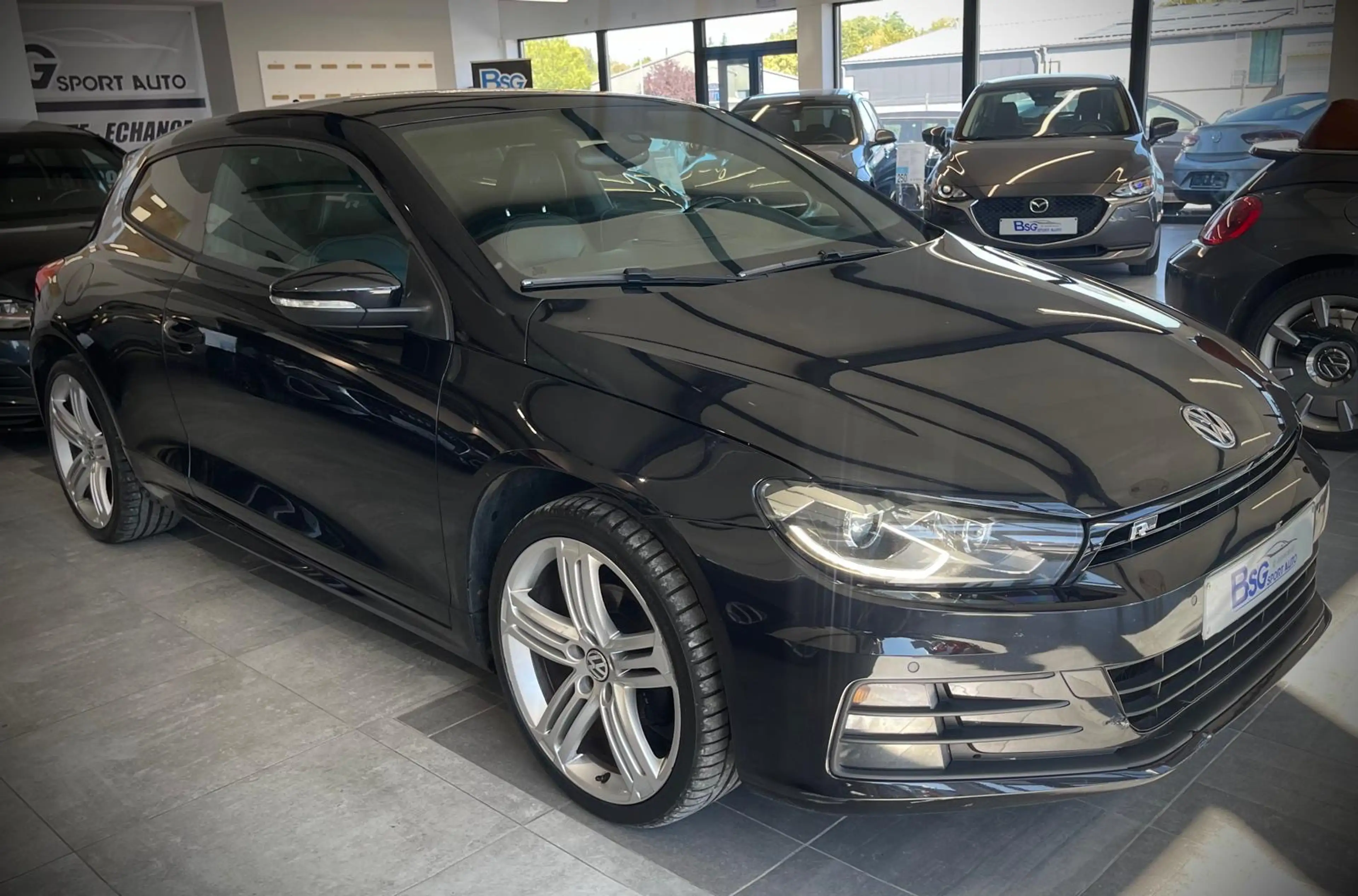 Volkswagen Scirocco 2.0 CR TDi R-Line*CUIR*LED*XENON*GPS*CLIM*RADAR*CAMERA — photo 3