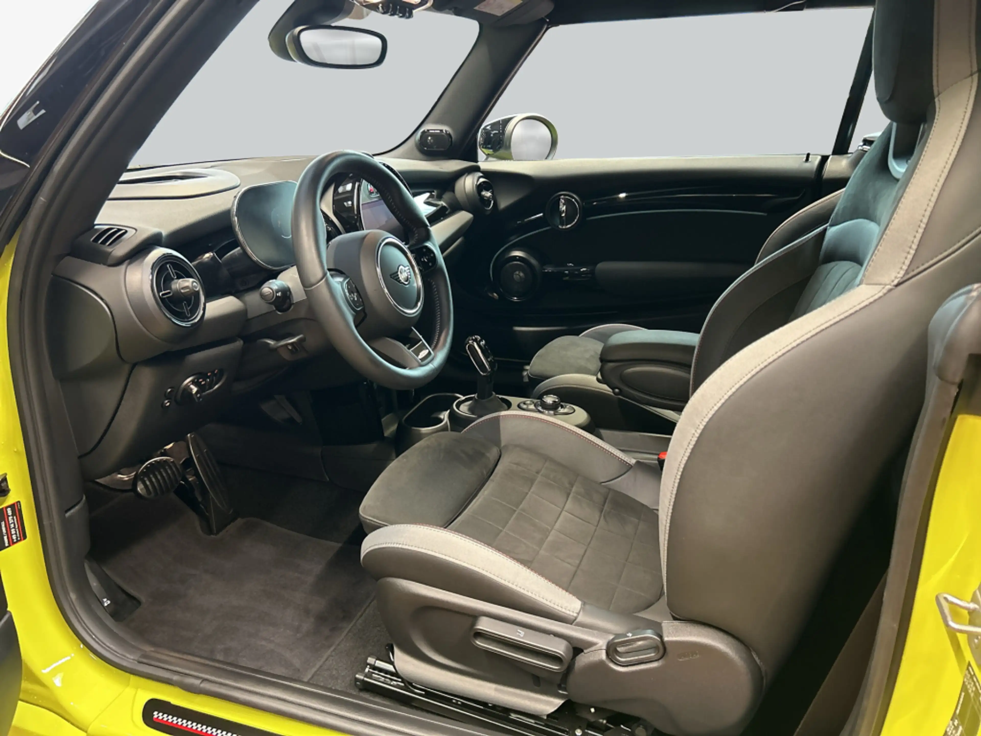 MINI John Cooper Works Cabrio John Cooper Works Cabrio Aut. John Cooper Works Tr — photo 9
