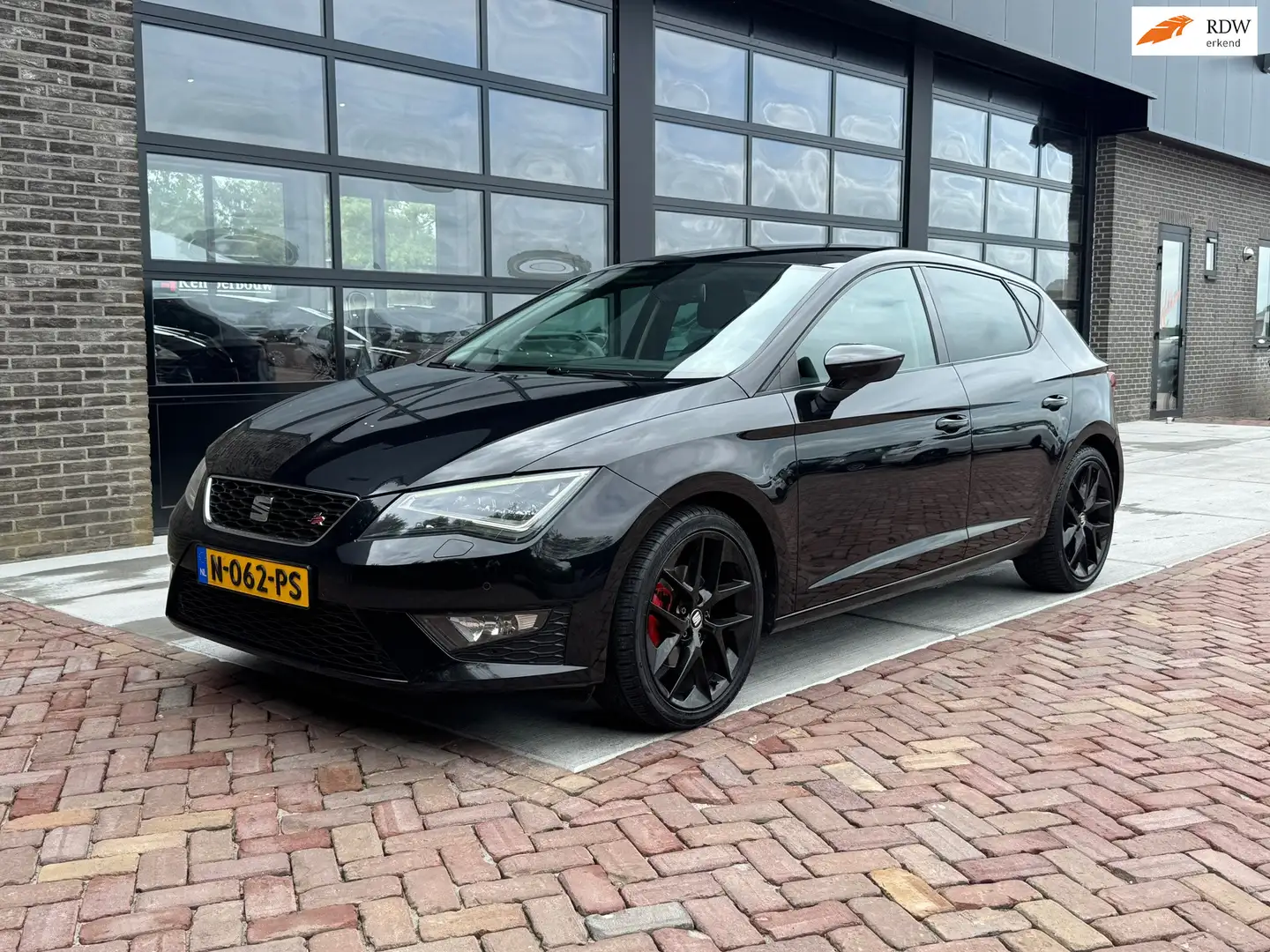 SEAT Leon 1.4 TSI FR Business | DB Vervangen | 1/2 leer | Cr Чорний - 1
