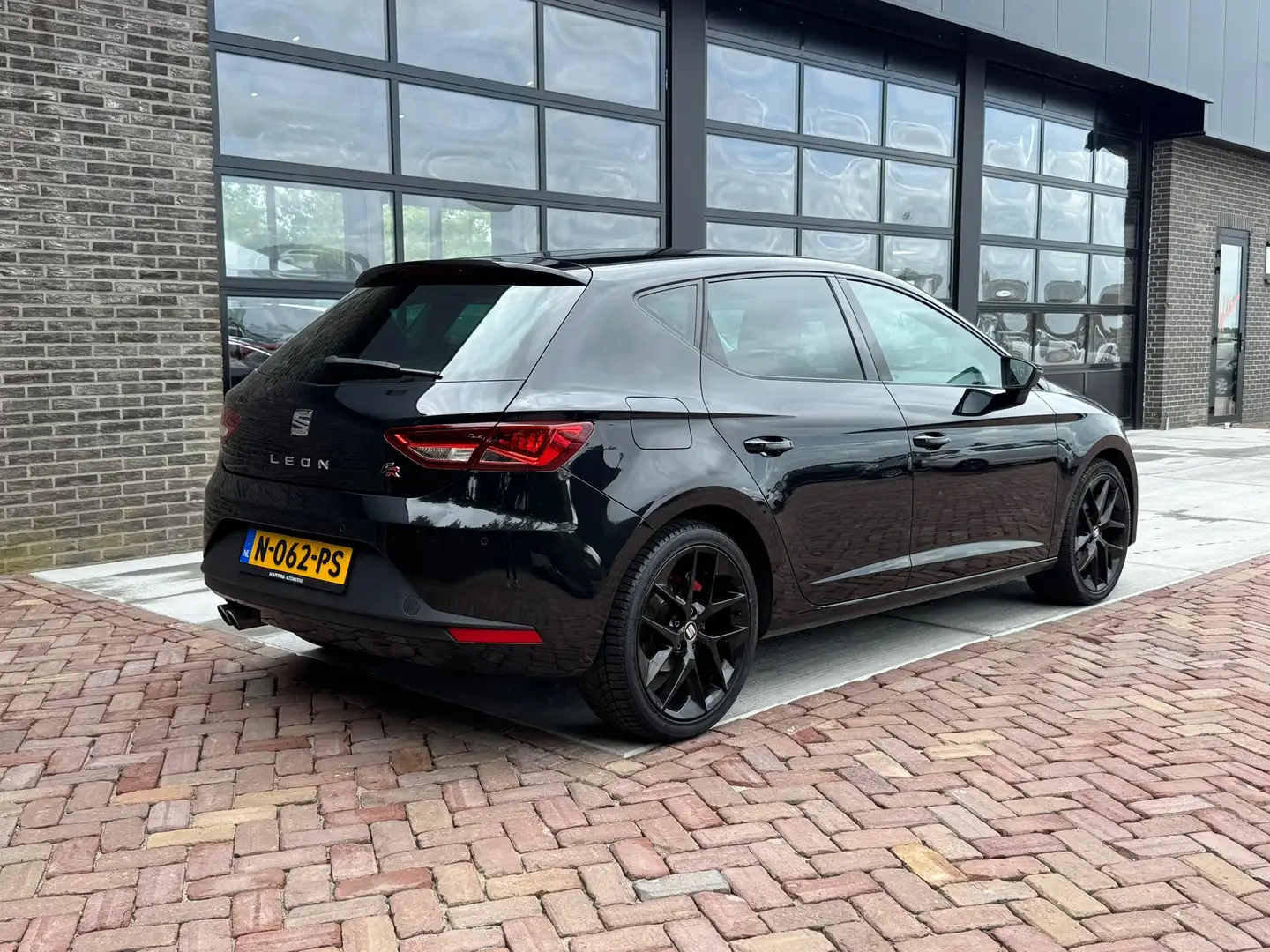 SEAT Leon 1.4 TSI FR Business | DB Vervangen | 1/2 leer | Cr Чорний - 2