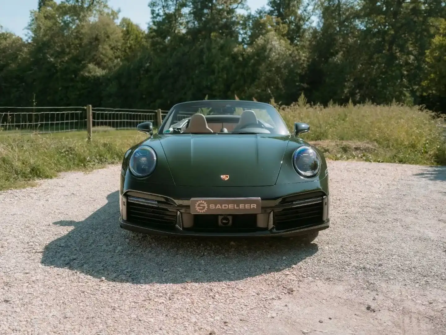 Porsche 992 Turbo S Cabriolet Groen - 2