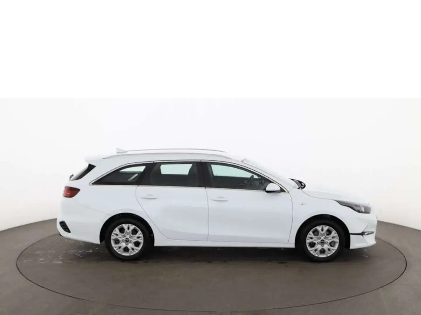 Kia Ceed SW / cee'd SW Ceed Sportswagon 1.6 CRDi Vision Aut NAVI SITZHZG Weiß - 2
