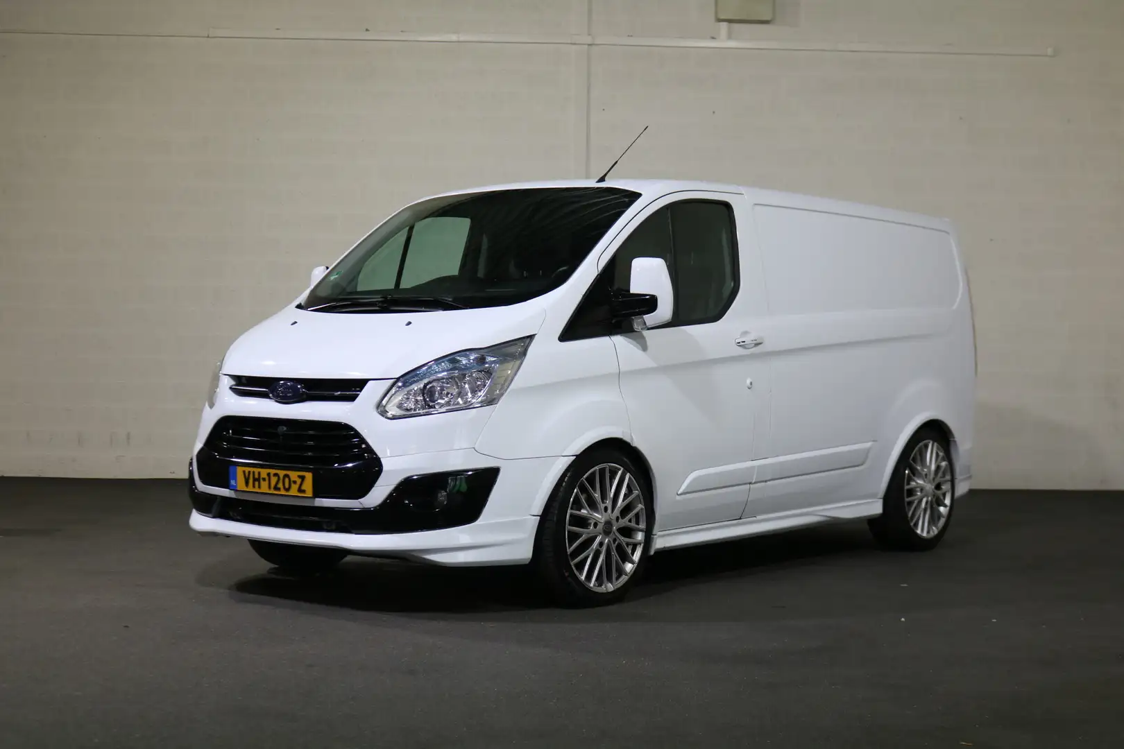 Ford Transit Custom 2.2 TDci Limited Edition Airco Navigatie Spoilerpa Wit - 1