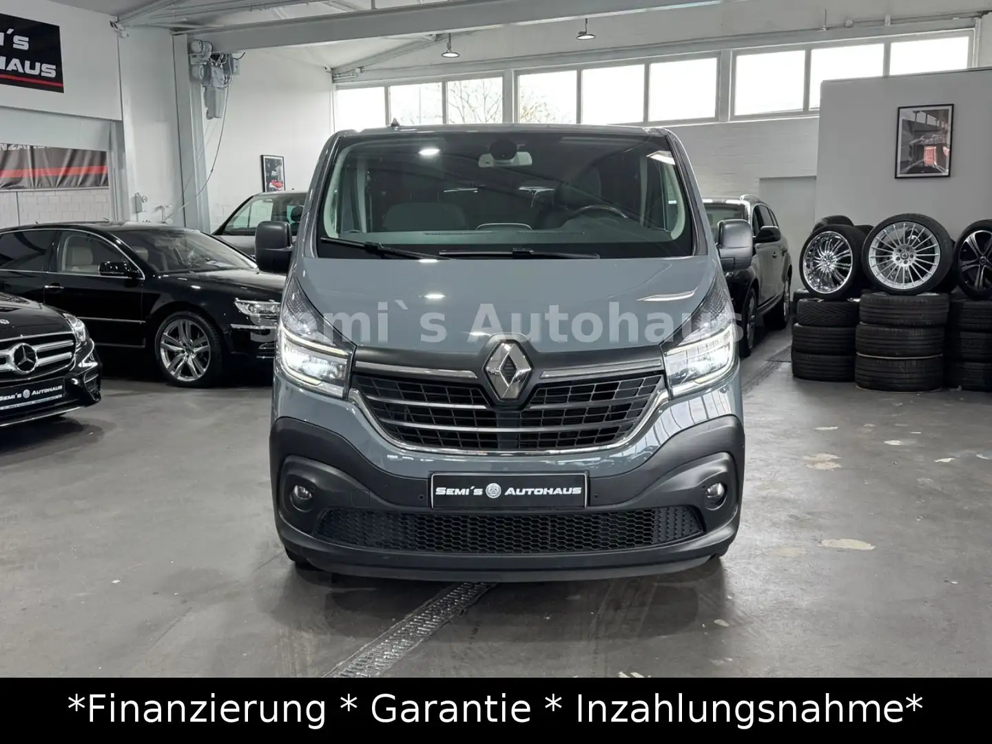 Renault Trafic L1H1 2,8t Komfort*1.Hand*Navi*LED*8-Sitz* Gris - 2