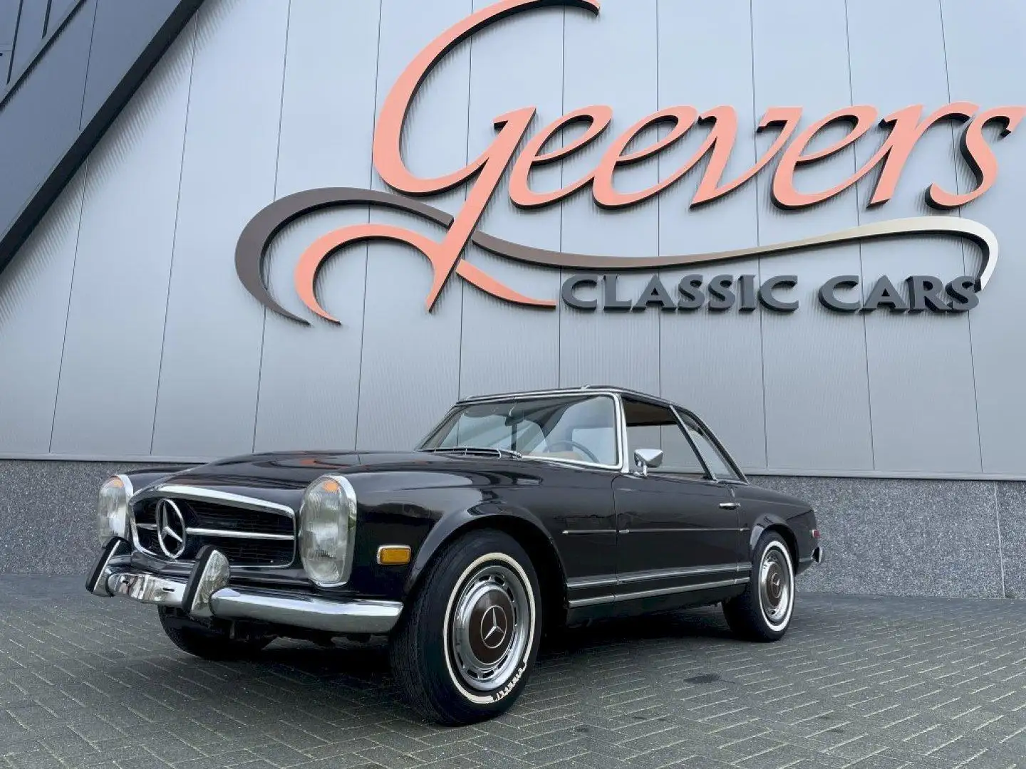 Mercedes-Benz SL 280 Pagode 2 tops Cabriolet Braun - 1