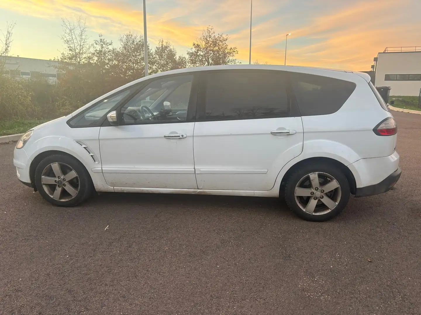 Ford S-Max 2.0 TDCi 140 DPF Titanium - 2