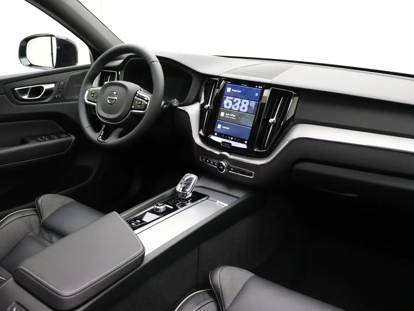 Volvo XC60 T8 455pk AWD Plus Dark / 21'' / Panoramadak / 360 Zilver - 2