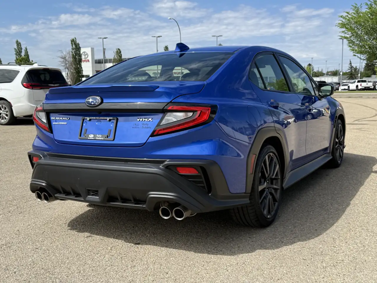 Subaru WRX снимка Subaru WRX