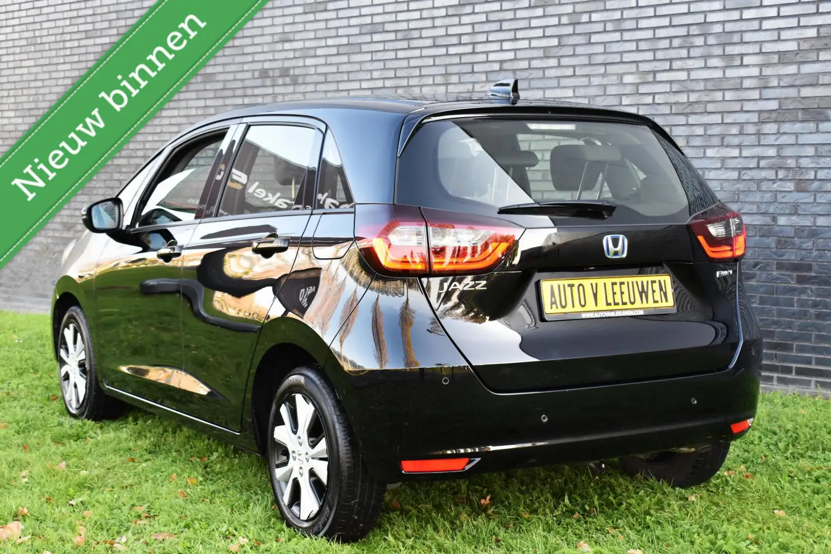 Honda Jazz 1.5 e:HEV Hybrid CAMERA/PDC/ACC/STOELVW/ETC.! Zwart - 2
