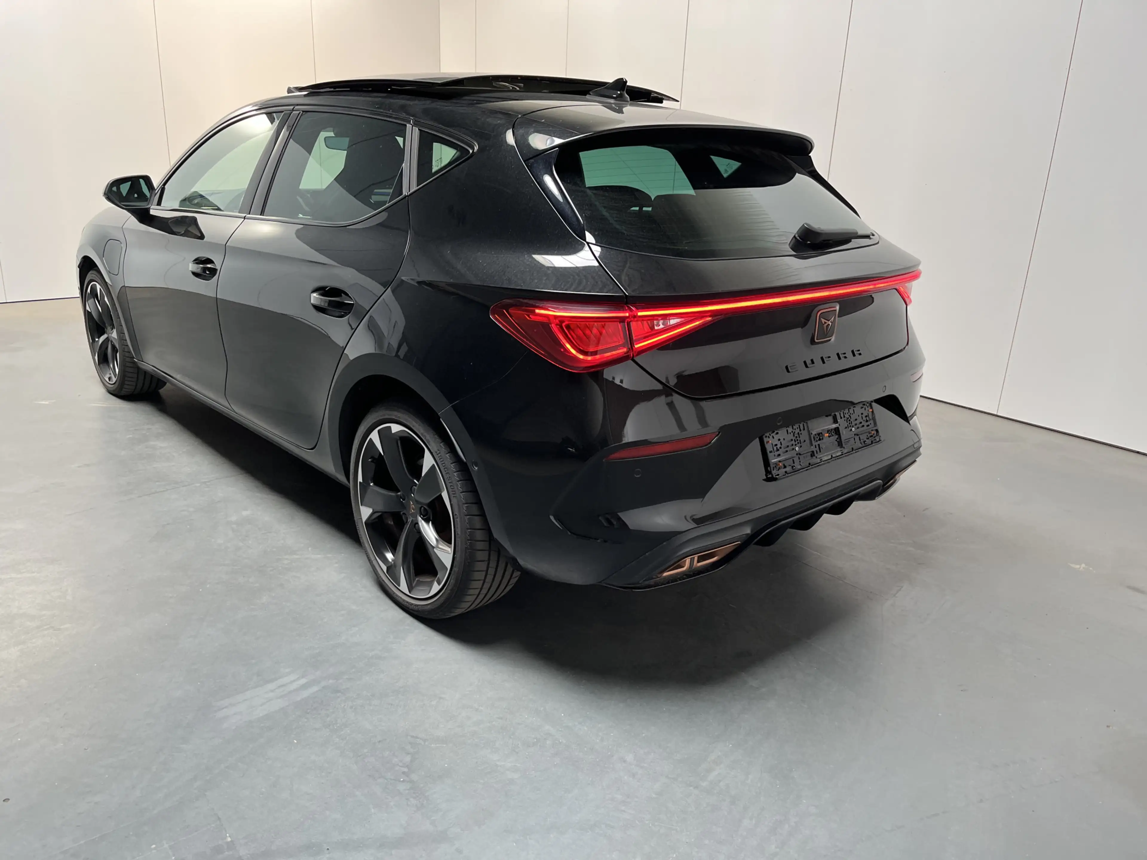 CUPRA Leon 1.4 e-Hybrid Performance / AUTOMAAT/ PANO/ ACC/ PA — photo 5