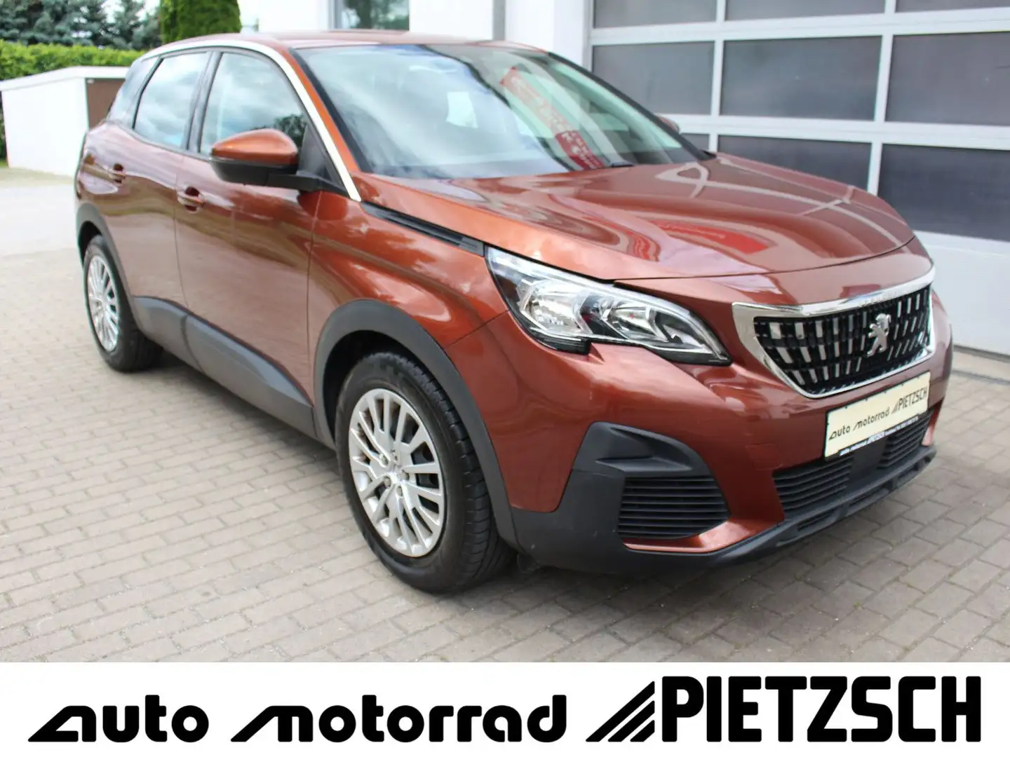 Peugeot 3008 Access 1.2 PureTech 130 S/S NSW Tempom. WR Orange - 1